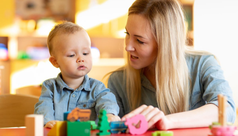 Early intervention autism therapy